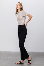 Load image into Gallery viewer, JADON RIPPED MOM JEANS