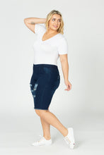 Load image into Gallery viewer, Plus Hi-Waist Distressed Bermuda Short Jeggings