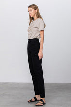 Load image into Gallery viewer, JADON RIPPED MOM JEANS
